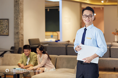 專業(yè)形象，信任之基——論家具店銷售人員的形象塑造與銷售藝術